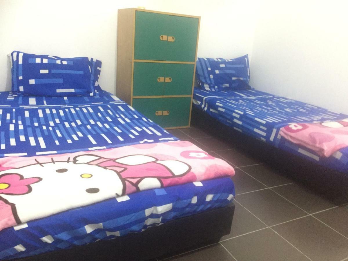Jiaxin Hostel Ulu Tiram Ngoại thất bức ảnh