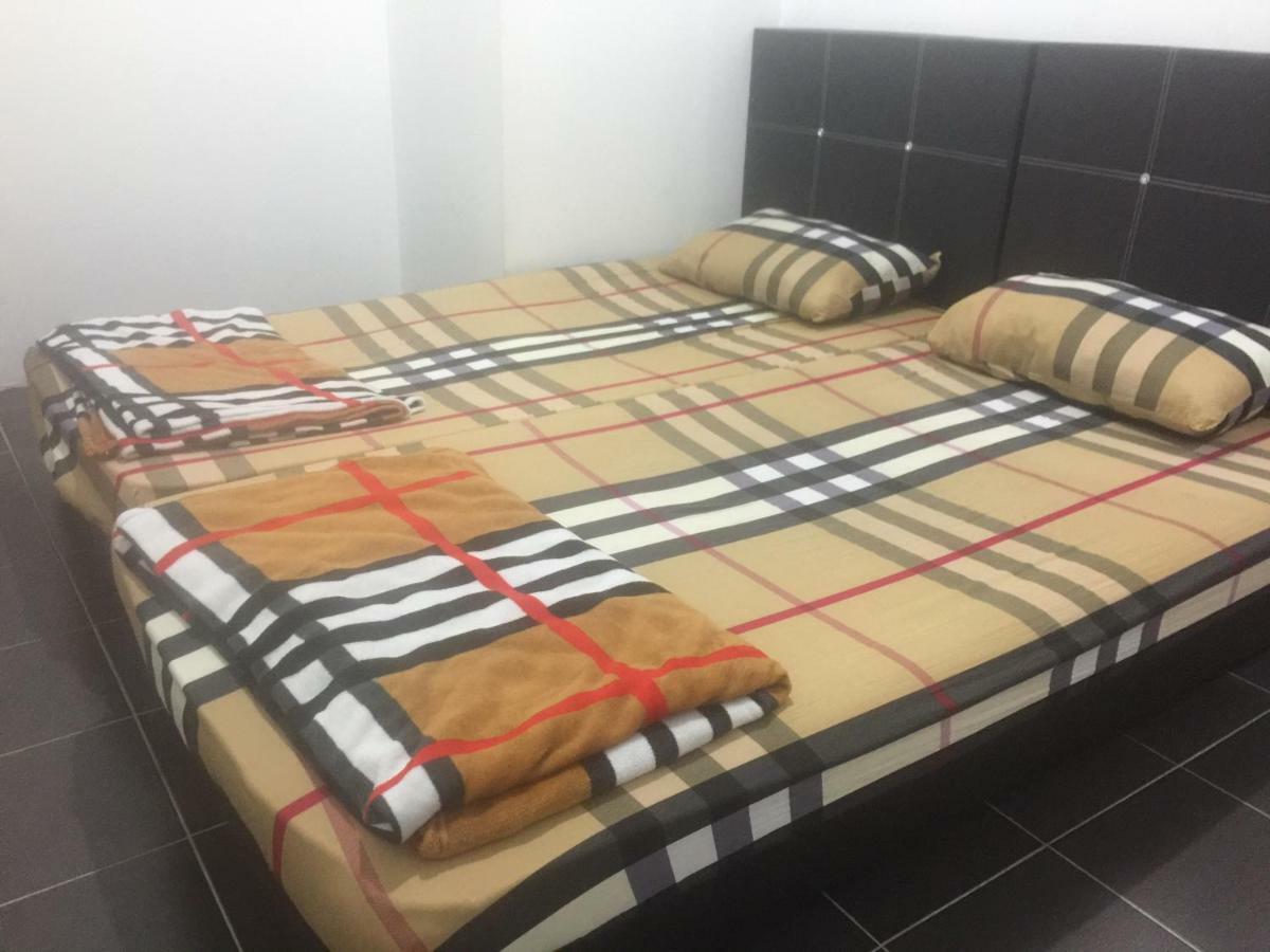 Jiaxin Hostel Ulu Tiram Ngoại thất bức ảnh