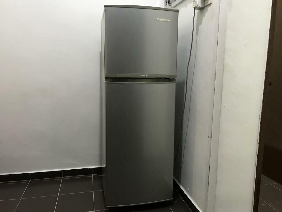 Jiaxin Hostel Ulu Tiram Ngoại thất bức ảnh