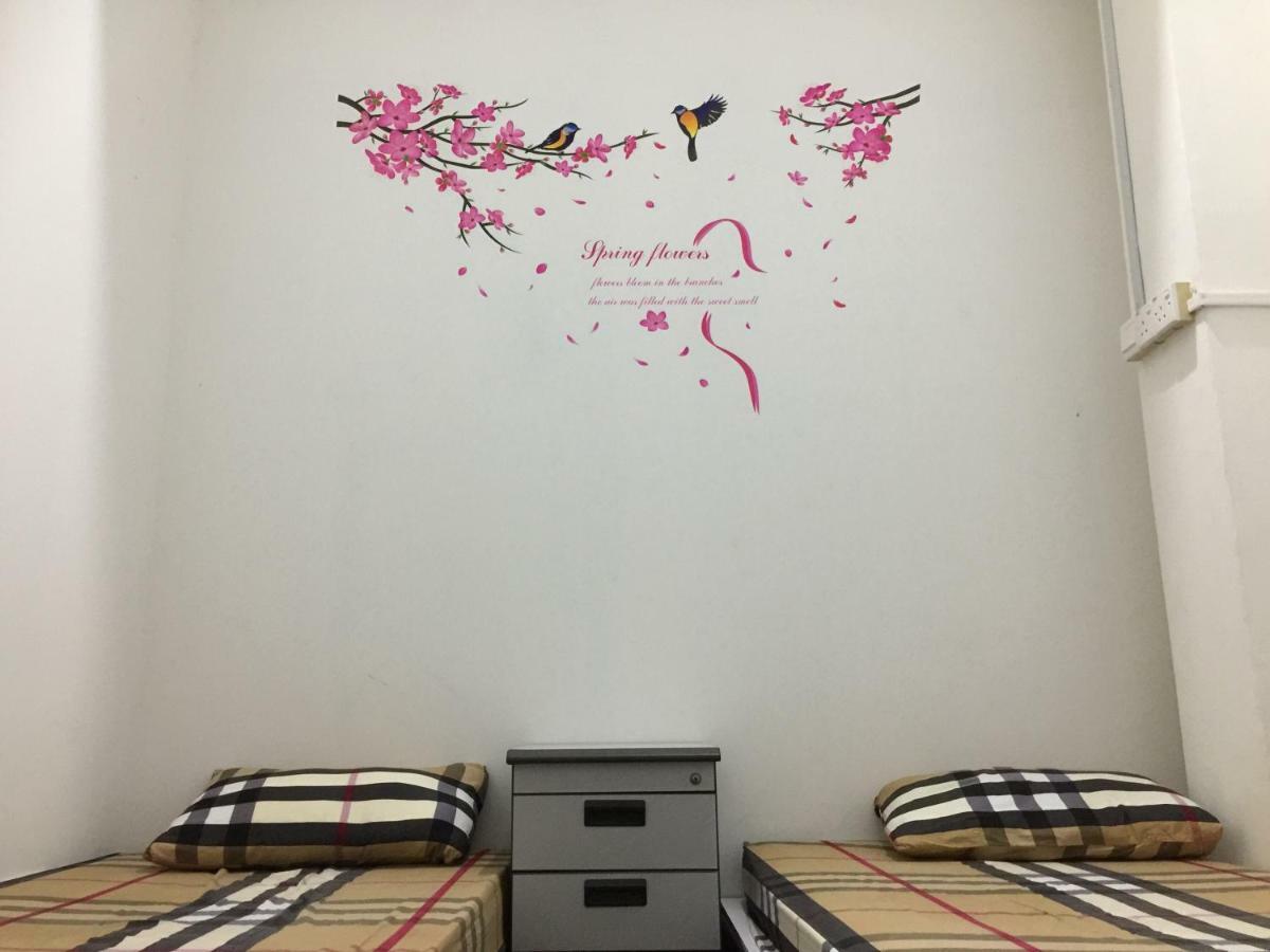 Jiaxin Hostel Ulu Tiram Ngoại thất bức ảnh
