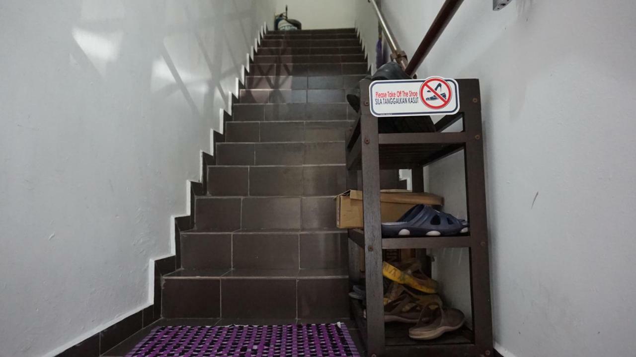 Jiaxin Hostel Ulu Tiram Ngoại thất bức ảnh